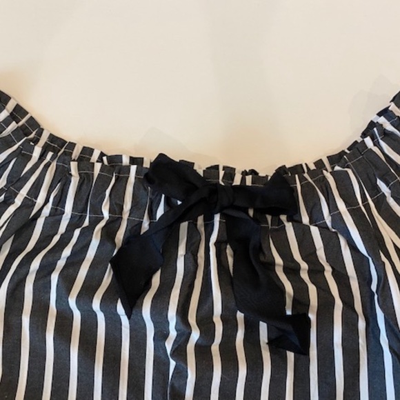 J Crew Off The Shoulder Top | NWT | Small - Picture 4 of 6